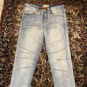 Hyper Denim Los Angeles Light Wash Gnu Taper Jeans Size 30